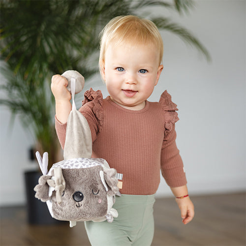 Koala þroskaleikfang – mjúkur skynjunarkubbur fyrir ungbörn