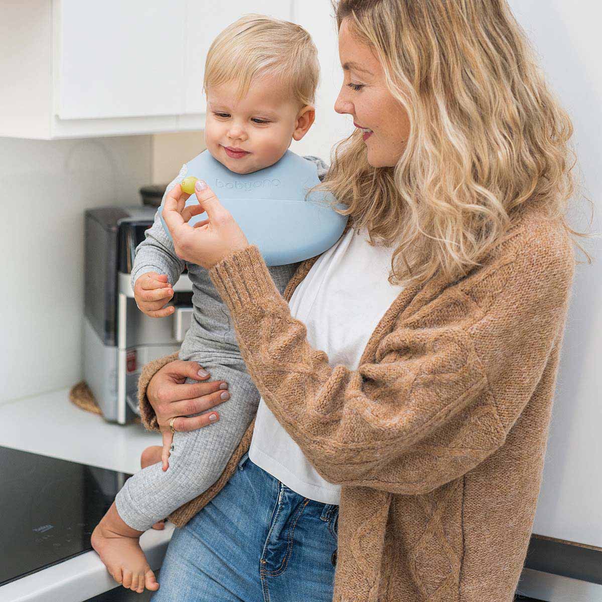 Sílikon smekkur með vasa